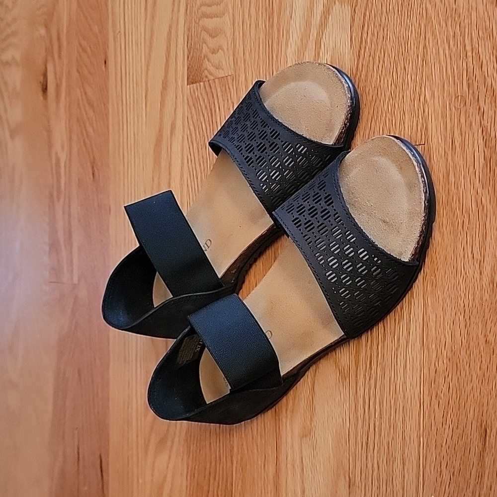 Overland Leather Black Sandals